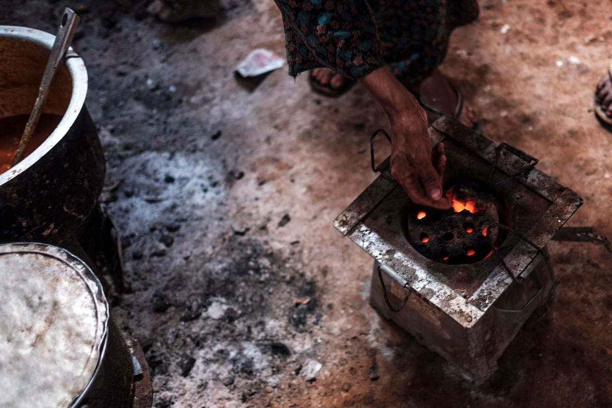 Briquettes provide energy and income for Somali refugees and for local communities in Ethiopia