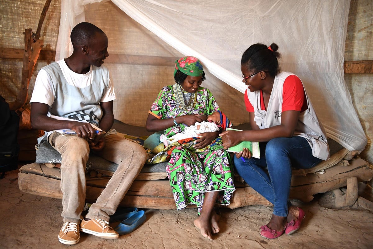 Cameroon. Saving babies' lives with Kangaroo care