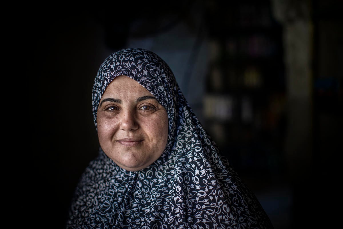 Lebanon. Economic crisis exacerbated by COVID-19 lockdown