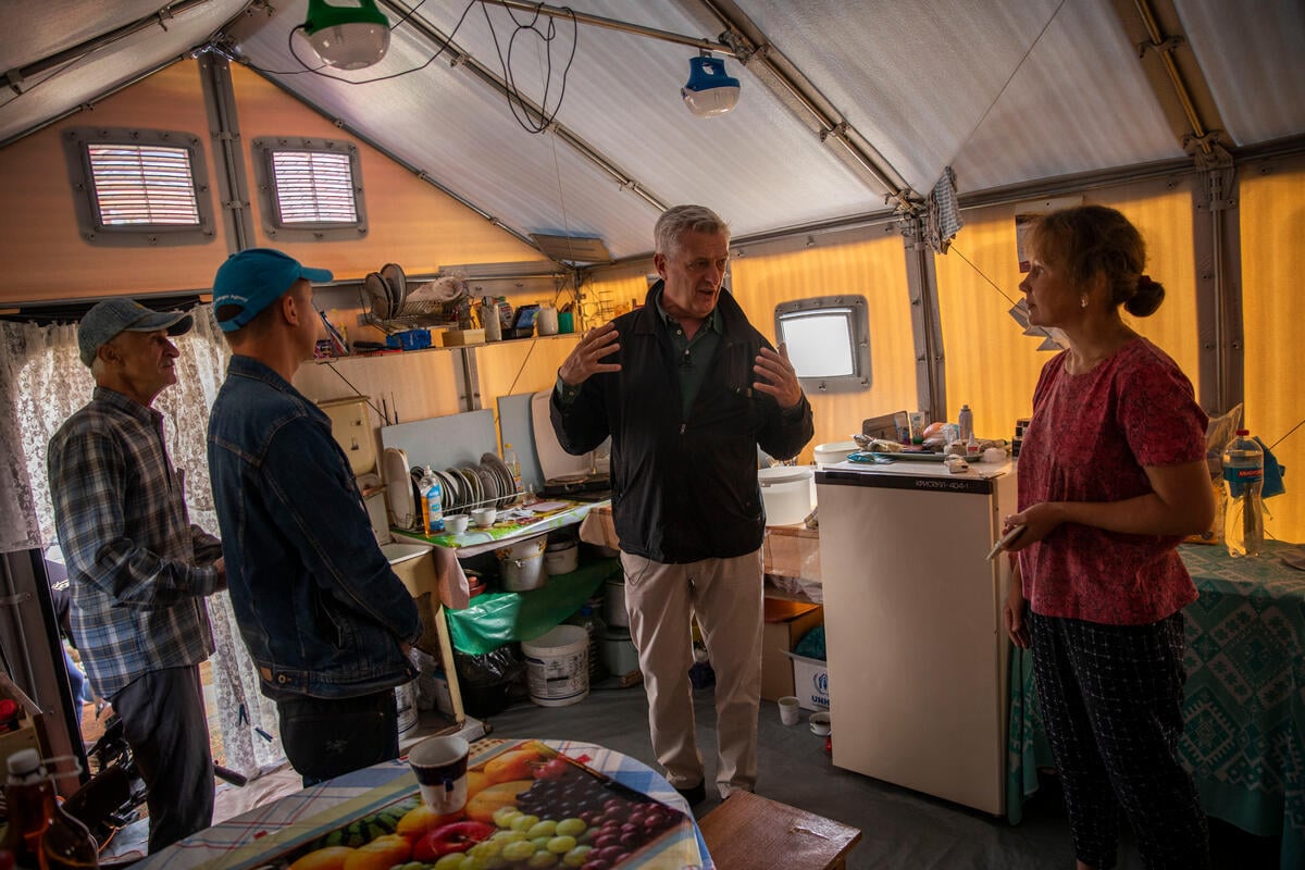 Ukraine. High Commissioner visits family home destroyed by missiles
