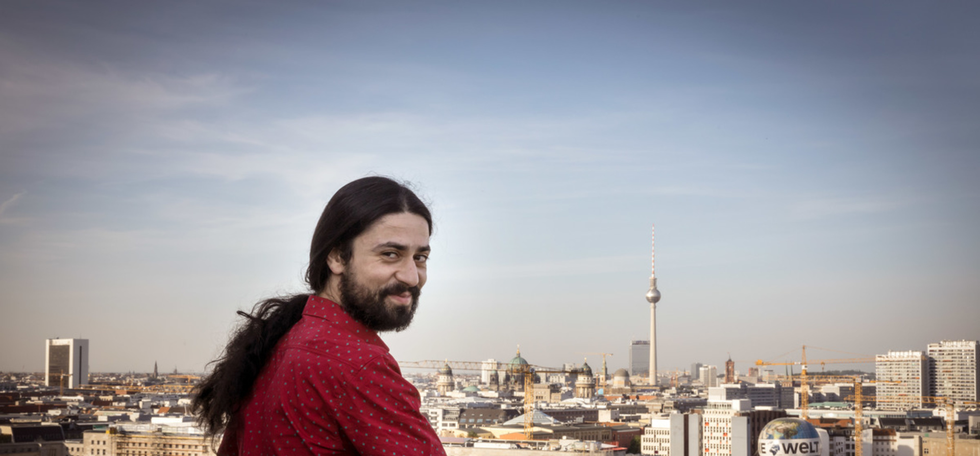 Germany. Syrian refugee opens Arabic library in Berlin