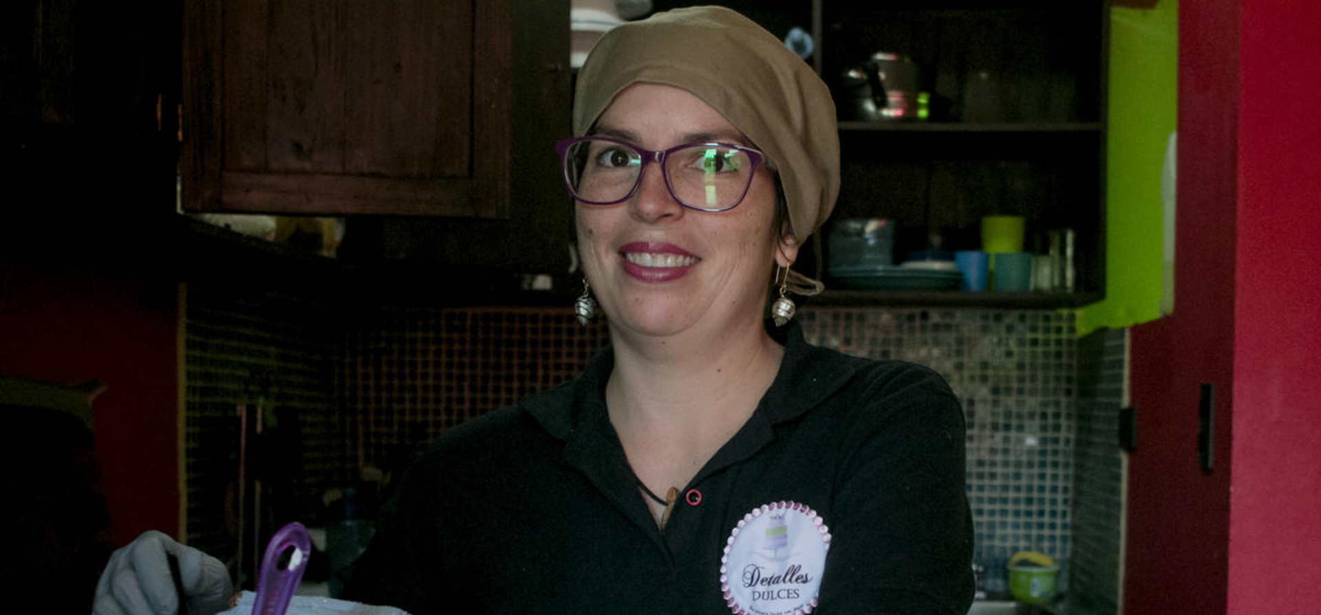 Costa Rica. Julissa  Marín, the baker entrepreneur, refugee from Venezuela, she prepares new dreams next to delicious cupcakes