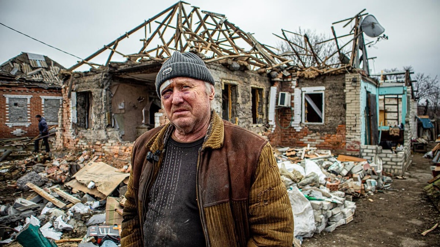 Ukraine. UNHCR supports war-affected in Donetsk region with house repairs
