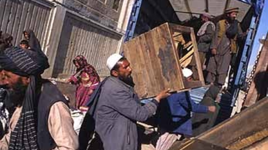 The last 2,697 internally displaced Afghans leaving the Soviet compound in Kabul last week for their villages in the Shomali plain.