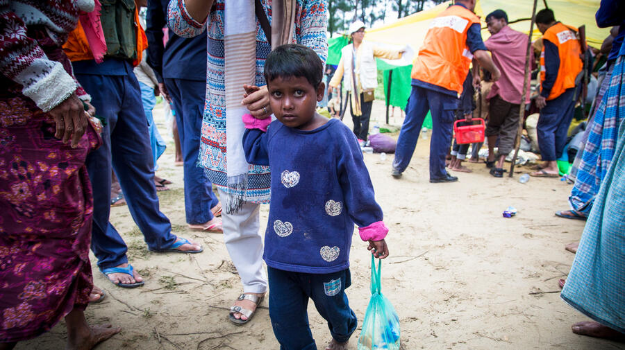 Bangladesh: Boat capsizes killing at least 4 Rohingya refugees