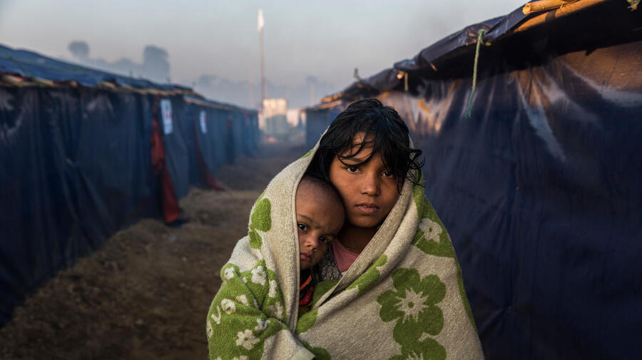 Bangladesh. Rohingya adapt to new lives in refugee camps