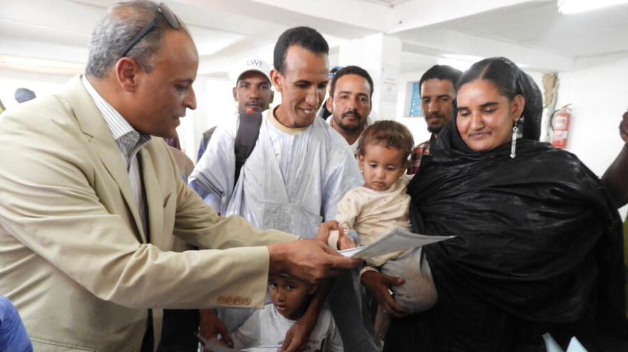 Mauritania. Mauritania begins unprecedented birth certification of Malian refugees in Mbera
