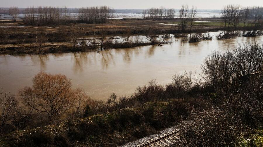 Greece. A family fleeing Syria loses a child, after crossing the river Evros from Turkey in to Greece, and finds support amongst the local community