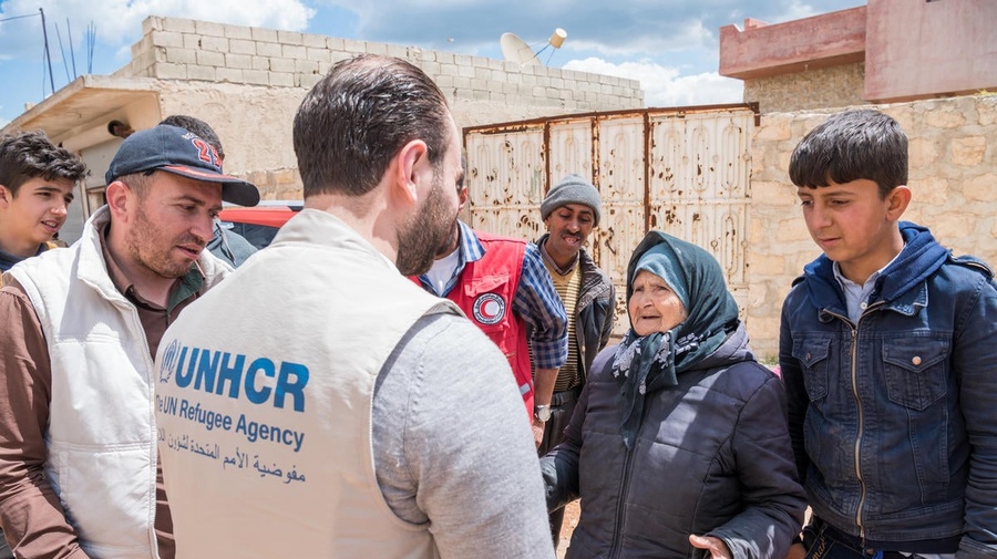Syria. UNHCR staff assess needs of displaced from Afrin