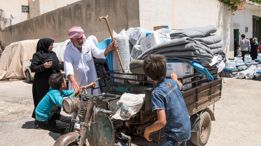 Syria. UNHCR continues to support returning families in rural Aleppo with core relief items