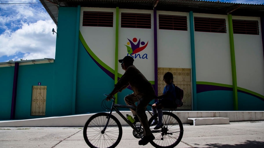 El Salvador. Safe haven for children at risk from street gangs