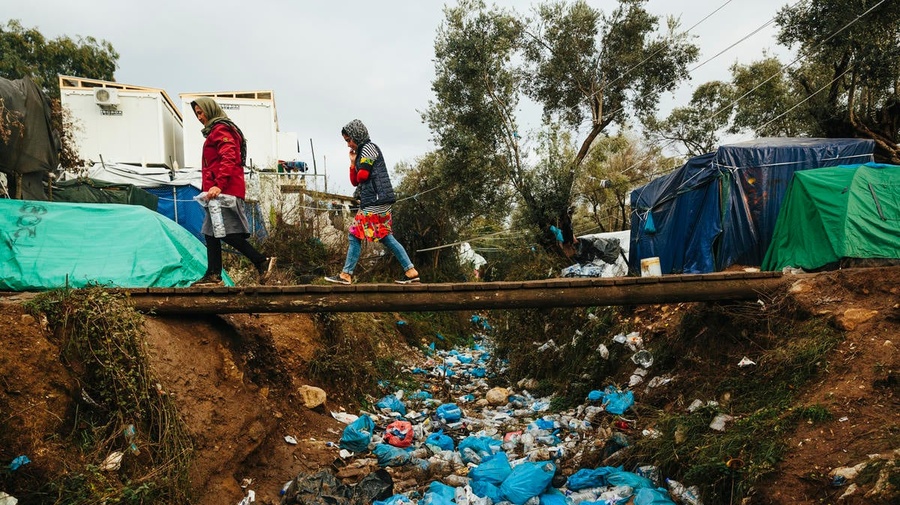 Greek. UNHCR chief urges action over conditions for asylum-seekers on Lesvos