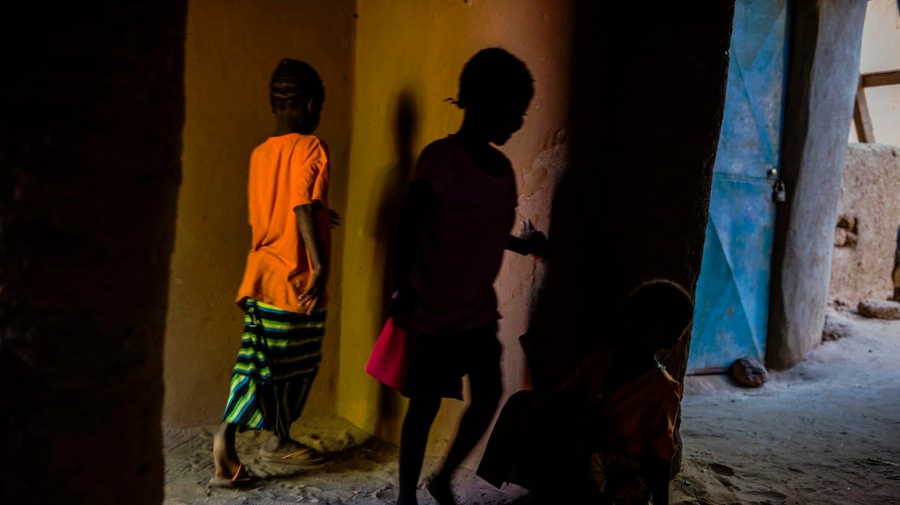 Young children play in the city of Gao, Mali, February 2019.