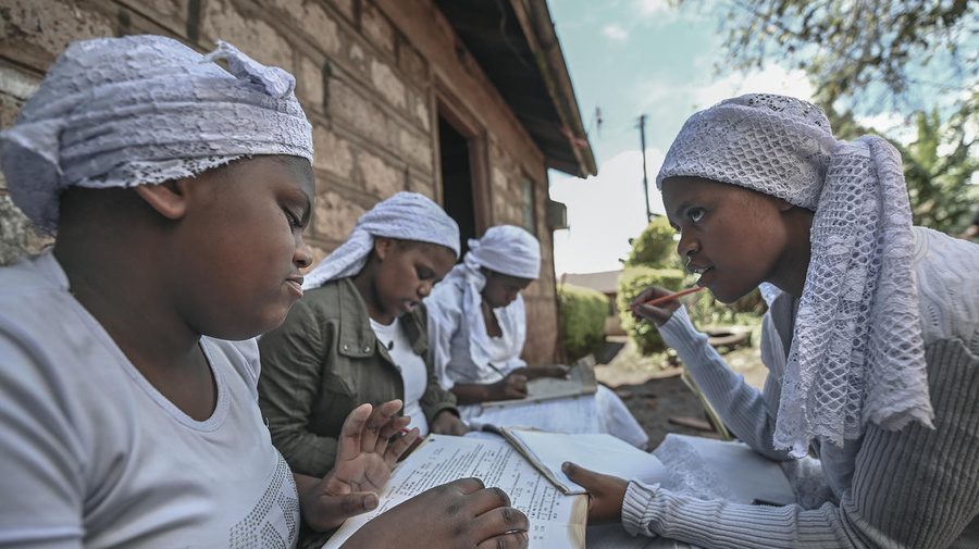 Kenya. Stateless Shona woman becomes first to attend university