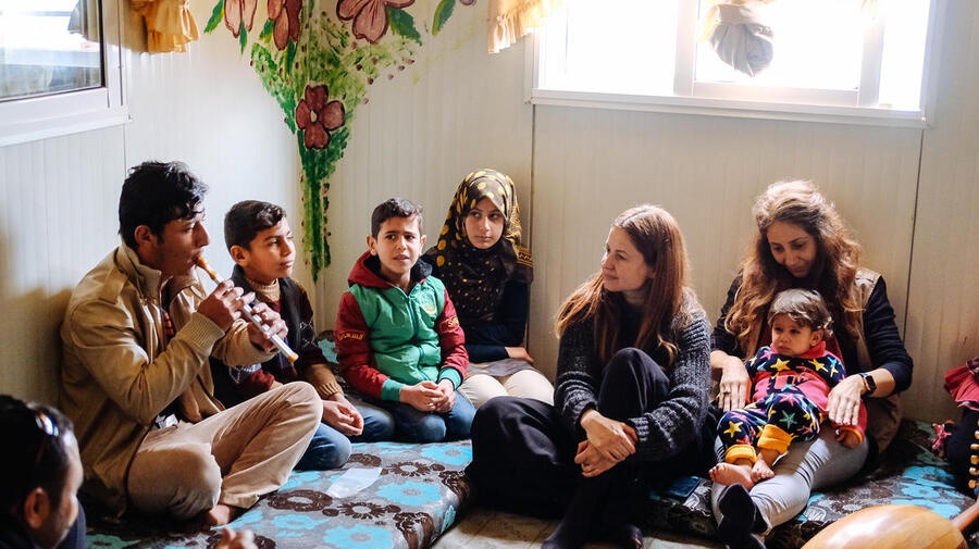 Jordan. Lebanese TV presenter visits Za'atari