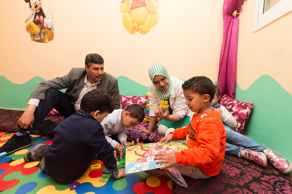 Morocco. Yemeni refugees create cooperative kindergarten