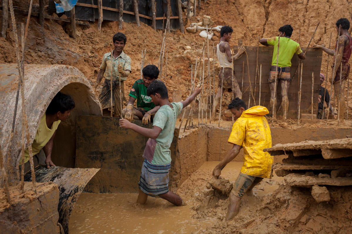 Bangladesh. Rohingya refugees at risk from monsoon landslides