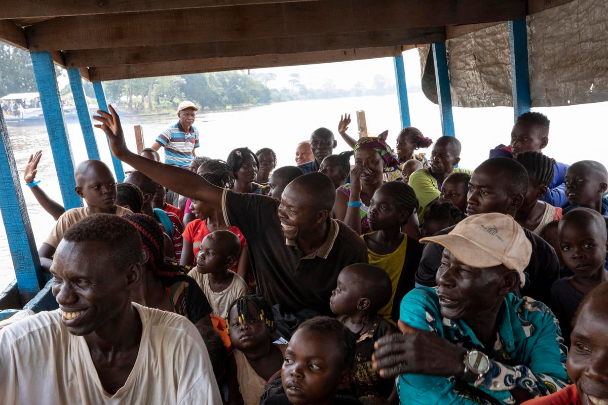 Central African Republic. Joy and hope as Central African refugees return home