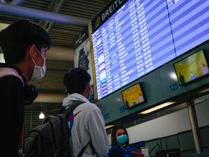 Greece. The first twelve unaccompanied children leave Greece on a chartered flight to Luxembourg under a new EU relocation scheme for 1,600 children.