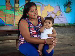 Brazil. Indigenous Warao mother recovers from coronavirus