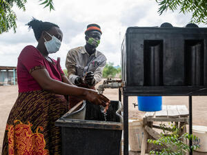 Kenya. Refugees and host community access maternal health during COVID-19