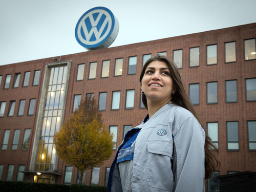 Germany. Refugee trainees steer towards bright future in auto industry.