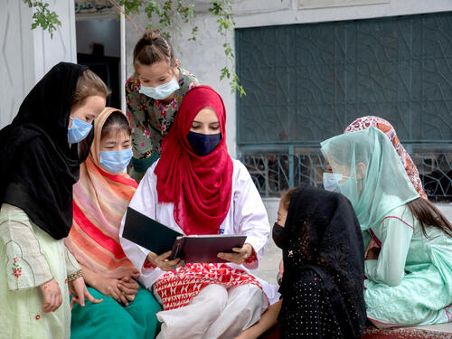 Pakistan. Trailblazing refugee doctor serves her community