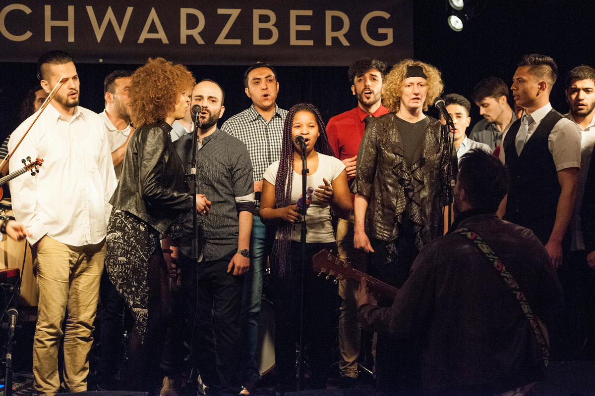 Austria. Refugees take music lessons in win-win exchange with students