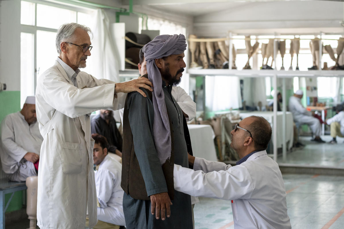 Afghanistan. Physio gets Nansen nomination for prosthetic limb programme