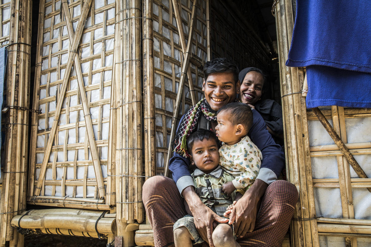 Bangladesh. Families settled in Kutupalong refugee camp, 3 years after the crisis broke out