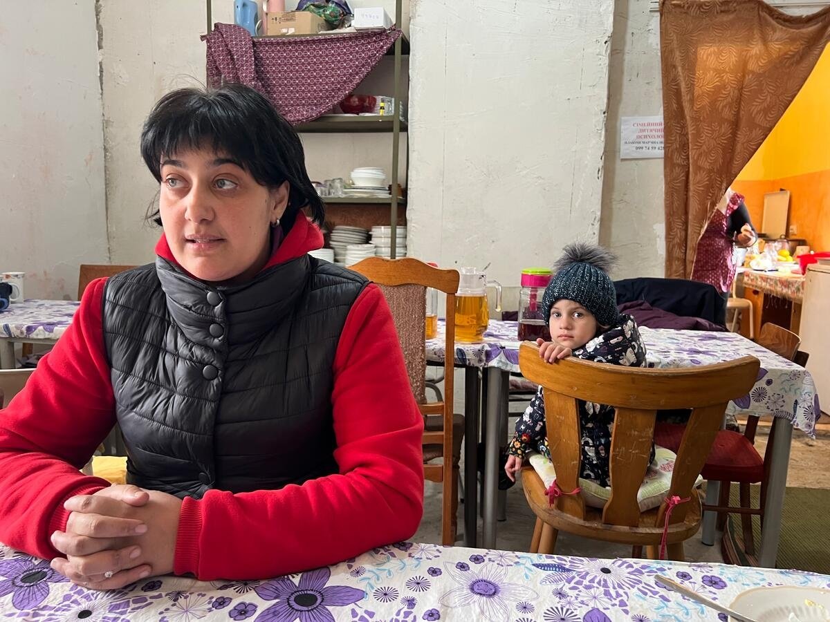 Ukraine. Couple opens hostel near Slovak border for people displaced by fighting