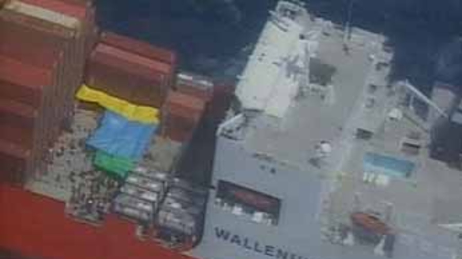 The Norwegian container ship "Tampa" in the Indian Ocean with asylum seekers on board.