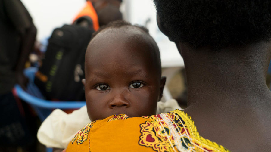 Uganda. Congolese and Rwandese refugees in Oruchinga at UNHCR verification centre.