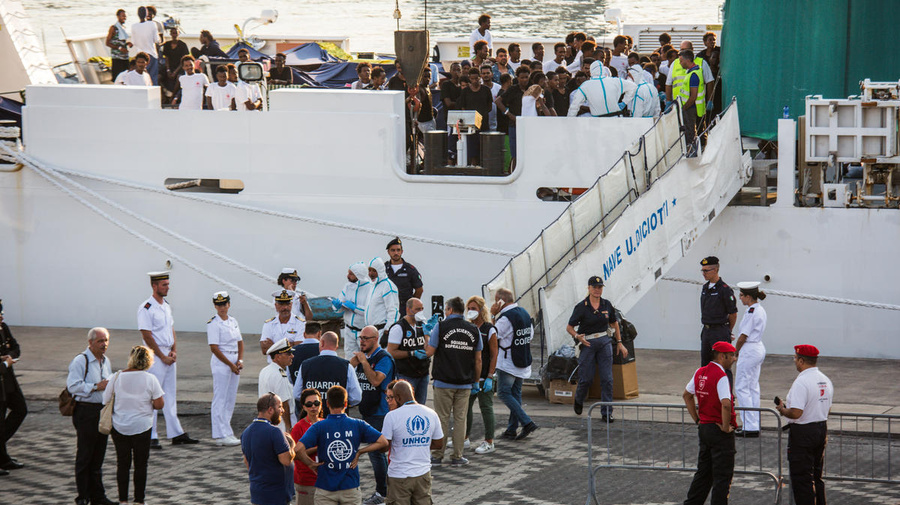 Italy. 150 refugees and migrants on board the Italian Coast Guard ship "Diciotti", are allowed to disembark in the port of Catania after a 10 day stand- off.