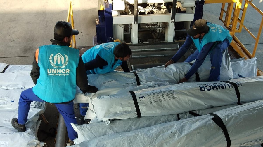 Pakistan. UNHCR launches massive airlift of tents for Afghanistan's drought-displaced