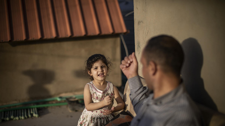 Lebanon. Resettlement of refugees suspended over COVID-19 restrictions