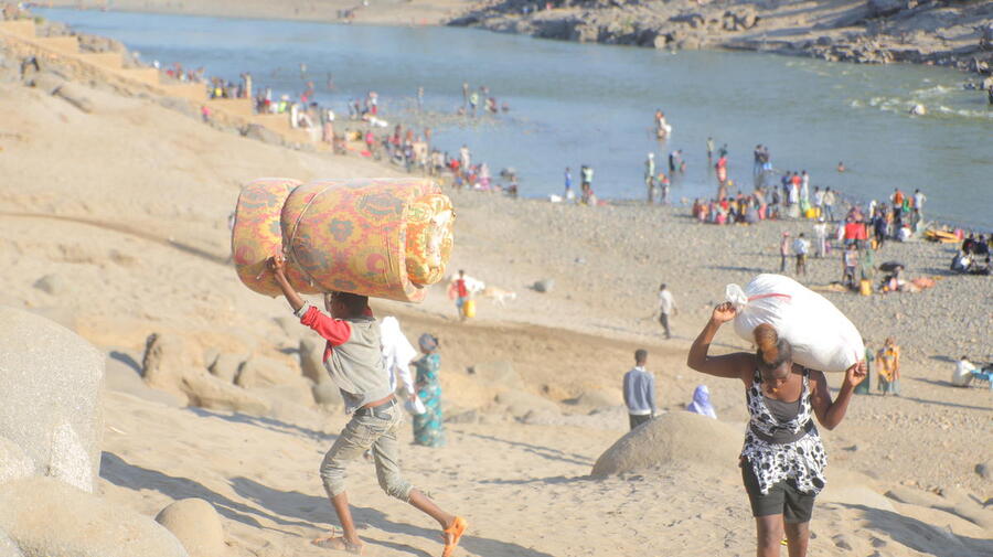 Sudan. Thousands flee fighting in Ethiopia to seek safety