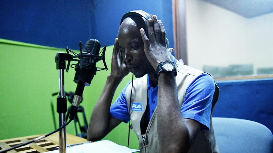 Cameroon. Refugee radio show