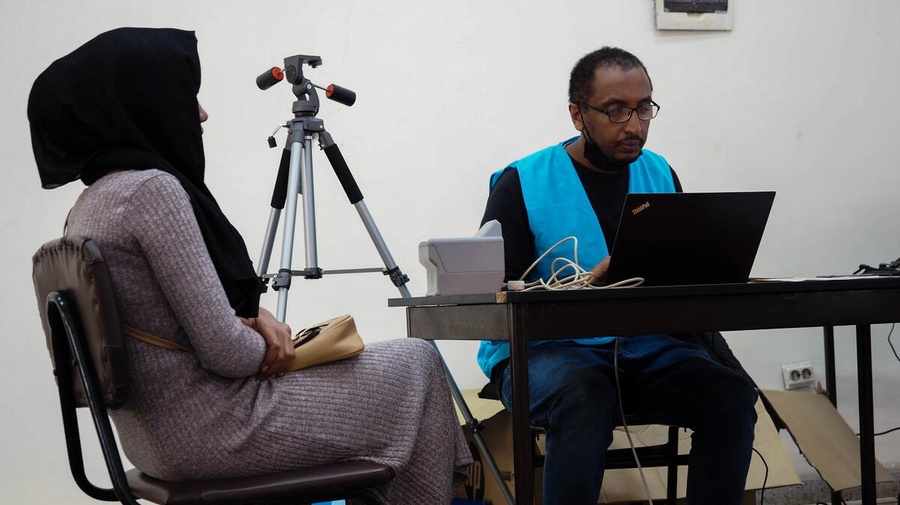 Ethiopia. UNHCR and the Government of Ethiopia register Eritrean refugees in Addis Ababa.