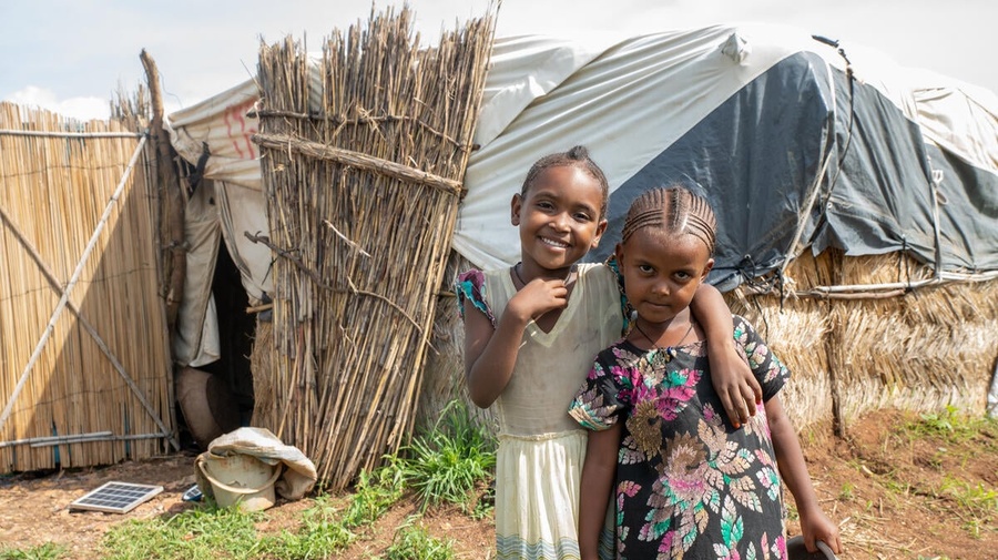 Sudan. High Commissioner visits Um Rakuba camp in eastern Sudan