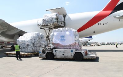 محموله ی هوایی اقلام امدادرسانی آژانس پناهندگان سازمان ملل در ایران، برای کمک به تلاش های دولت ایران در راستای امدادرسانی به سیل زدگان، در تهران به زمین نشست