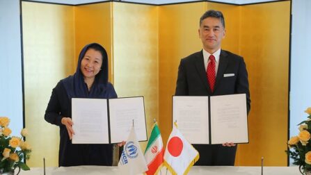 ژاپن و کمیساریا قراردادی به ارزش 3،3 میلیون دلار برای حمایت از پناهندگان افغانستانی ساکن در ایران امضا کردند. © کمیساریا / محمد حسن‌زاده