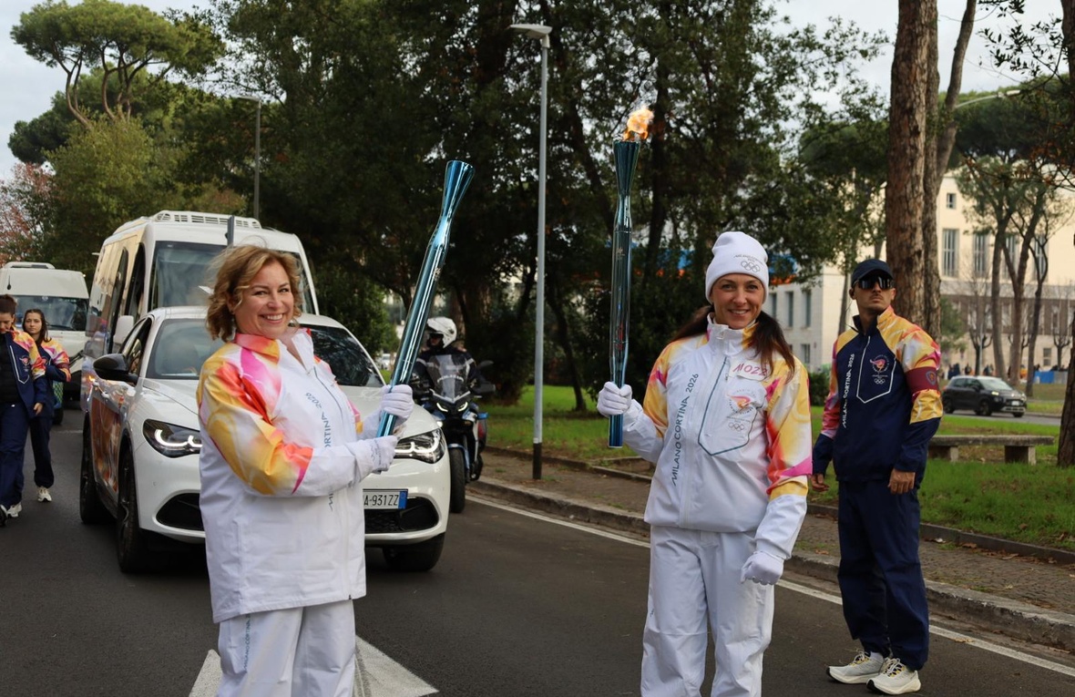 Chiara Cardoletti tedofora per l'UNHCR per il viaggio della fiamma olimpica, Olimpiadi invernali Milano Cortina 2026