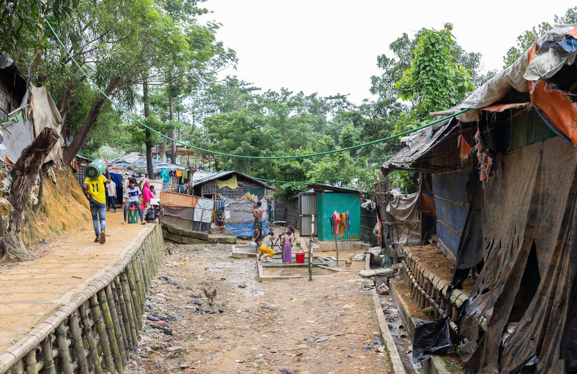 Bangladesh. Shelters in the Rohingya refugee camps