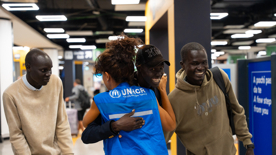UNICORE University corridors students arrive at Rome airport