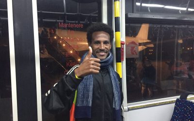 La vita di un artista eritreo si colora di speranza grazie all’evacuazione in Europa