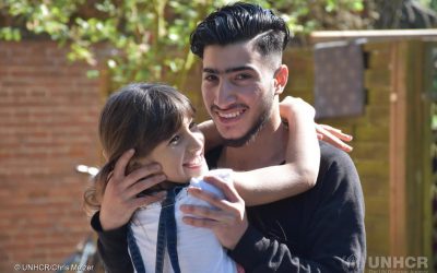 In Germania un ragazzo siriano può finalmente riabbracciare la sua famiglia