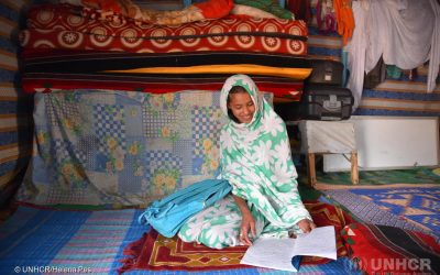 Una bambina maliana si oppone al matrimonio forzato per continuare a studiare