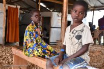 Nuovi attacchi nel nord-est del Congo costringono migliaia di persone a fuggire in Uganda