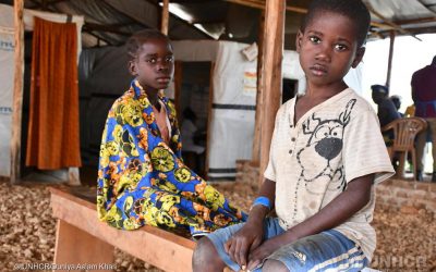 Nuovi attacchi nel nord-est del Congo costringono migliaia di persone a fuggire in Uganda